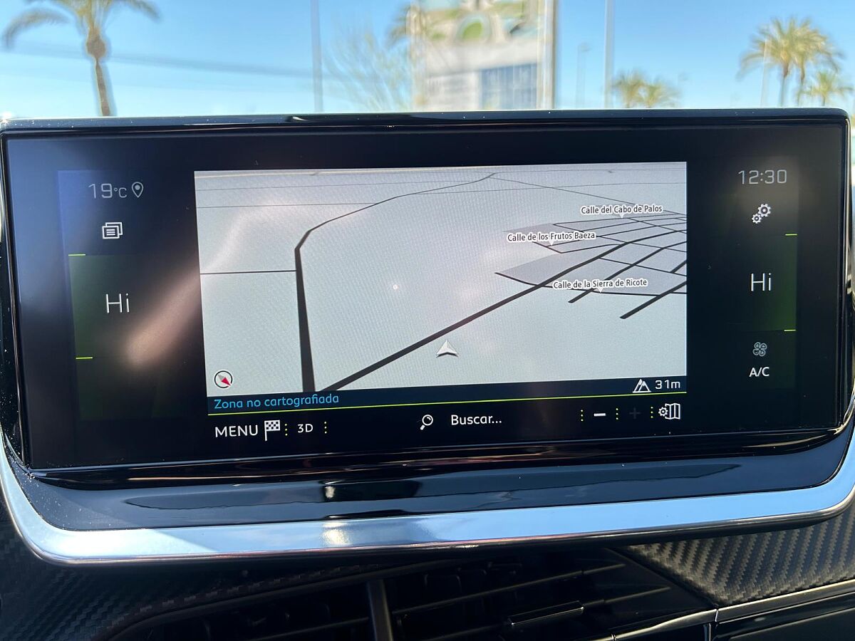 PEUGEOT 2008 GT 1.2 E-THP AUTO SPANISH LHD IN SPAIN 68000 MILES SUPERB 2020